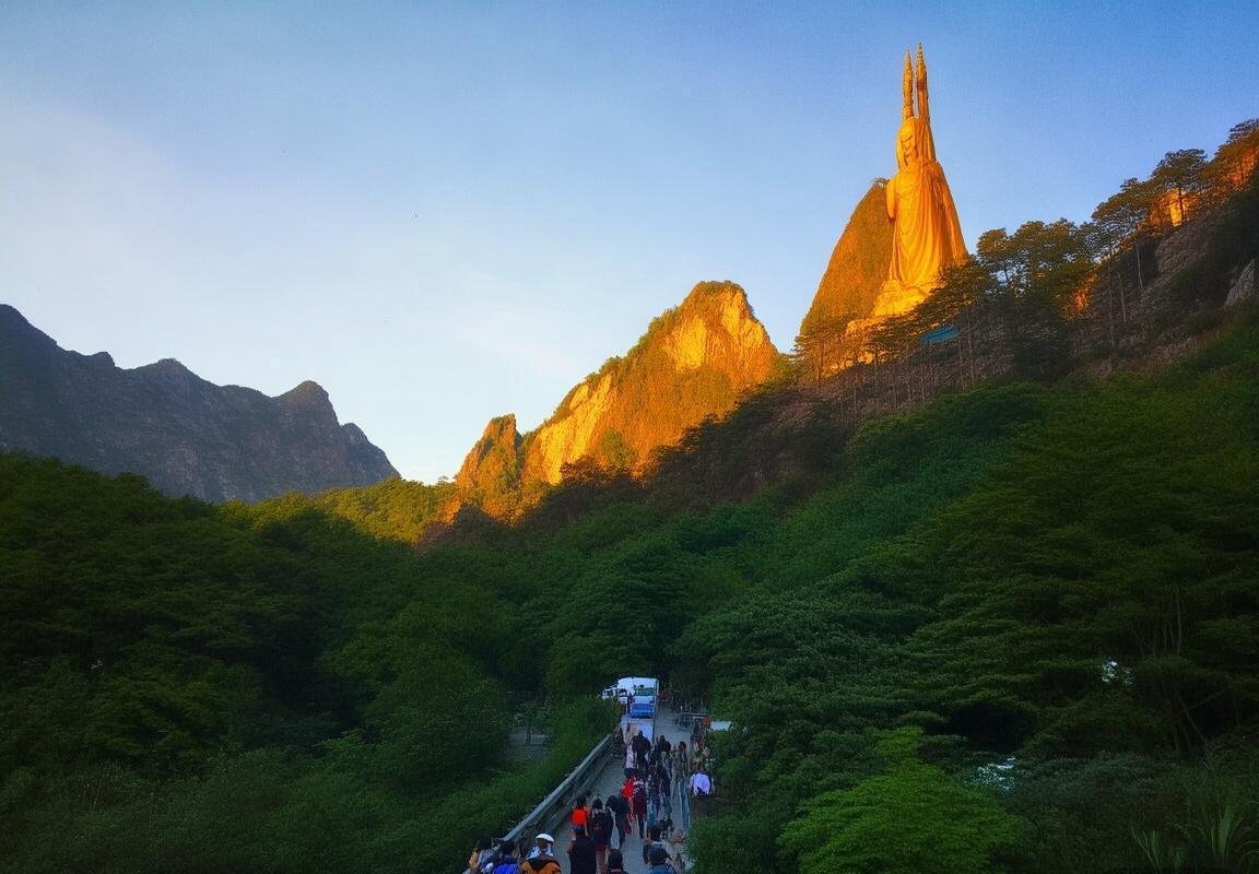 成都出发峨眉山-峨眉山住宿-峨眉山住宿