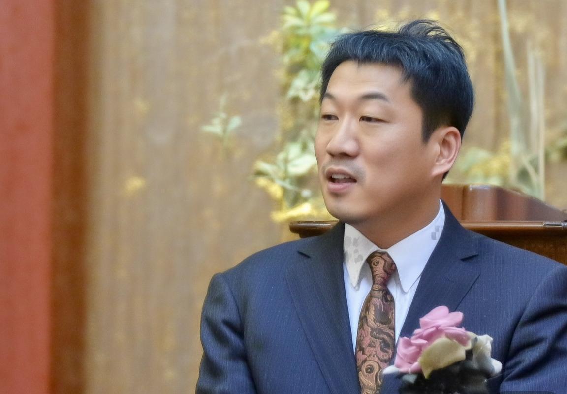 重庆老火锅-牛油锅底-重庆老火锅