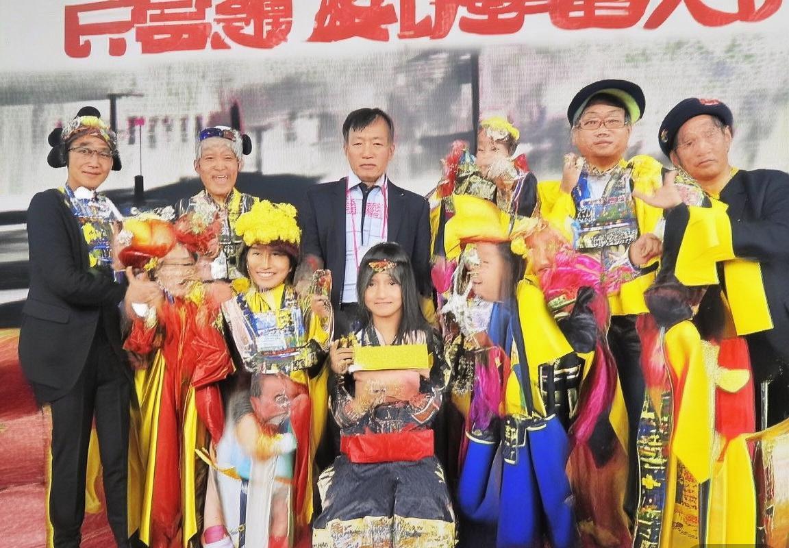 成都出发峨眉山周末2天1夜之旅：美食特产与住宿选择全攻略