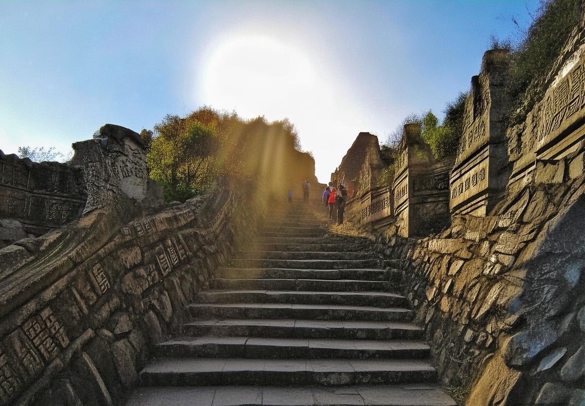 泰山旅游-泰山登山路线-济南出发泰山周末1日游